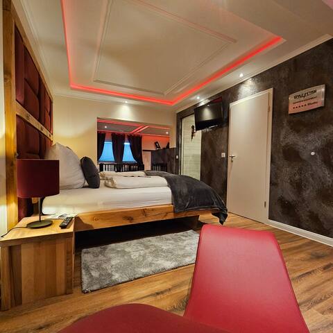 exkl. romantisches SM Apartment Black Rose