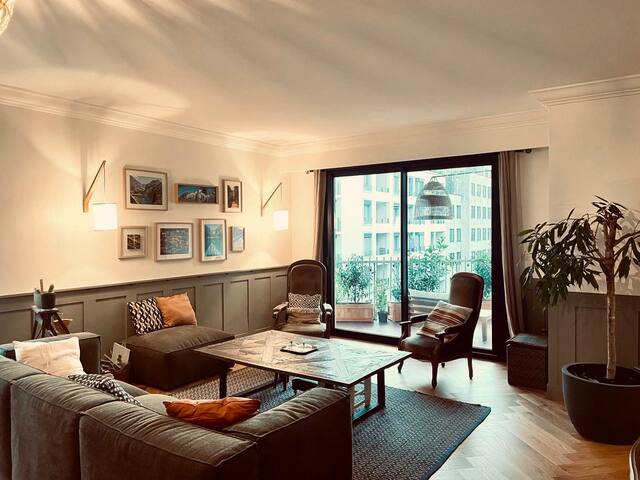 Superbe appartement T5 – 157m² (parking, terrasse)