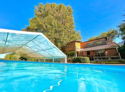 House for large family near Disney.