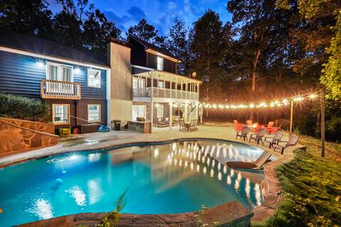 Luxury Lakefront with Heated Pool & Private Dock