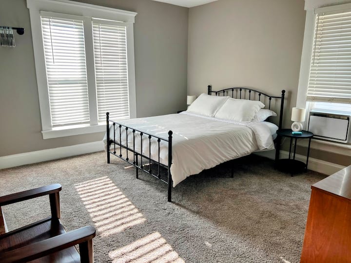 ห้องนอน 1 - เตียงควีนไซส์