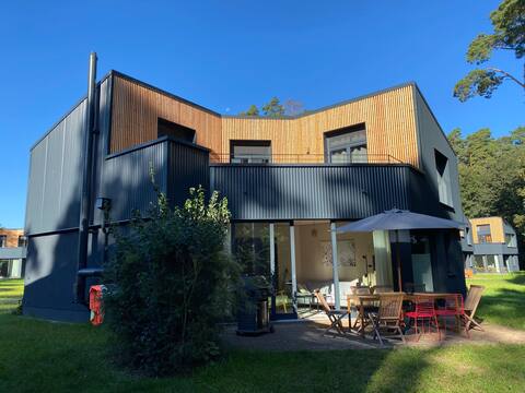 Beautiful house by the lake