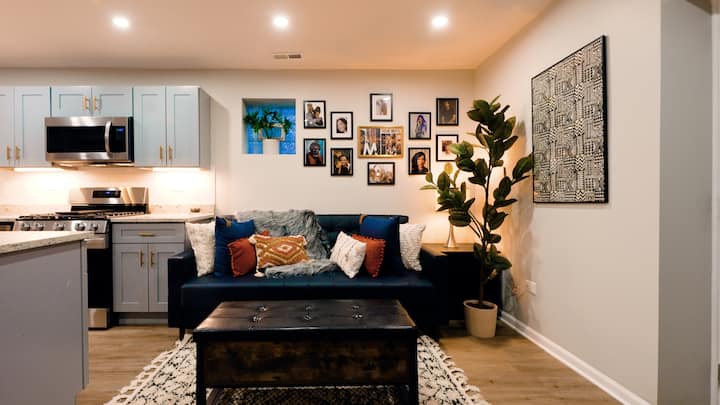 May: Private Studio Apt, 15 Min To Downtown - Chicago