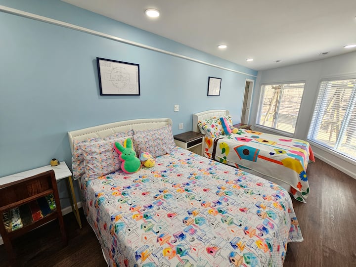 Birdhouse Paradise | Disc Golf | Indoor Jacuzzi - Dome houses for