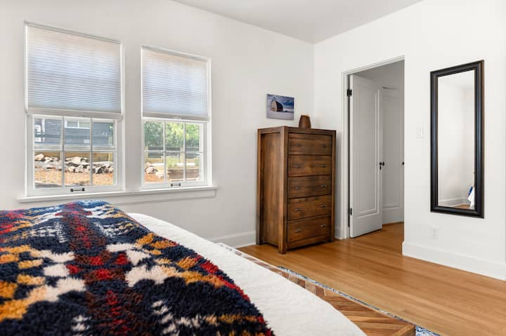 "The Library", main floor bedroom. We stock big, comfy blankets for those cool Pullman nights.