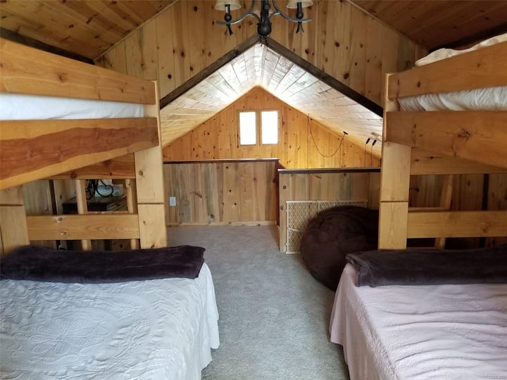 The cabin loft includes two very comfortable twin-over-full bunk beds.