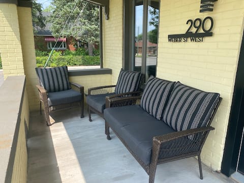 Top Airbnb: The Perfect Little House! in Mt. Hope