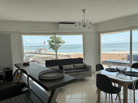 Airbnb performant: Sea-facing, Panoramic View of the Estuary & Ocean à Saint Nazaire