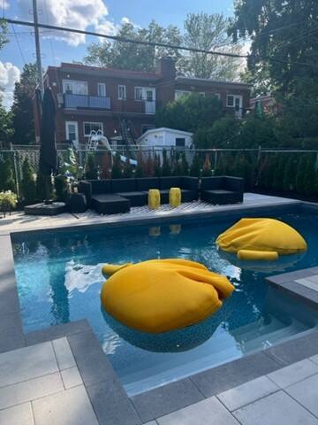 Luxury 2 Storey Home & Heated in-ground pool! gallery image 5