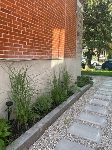 Luxury 2 Storey Home & Heated in-ground pool! gallery image 4