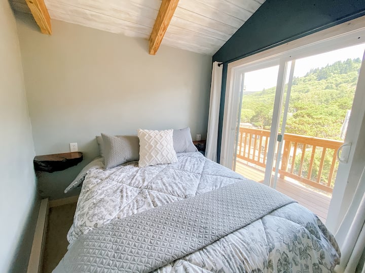 第二间卧室，独立阳台 