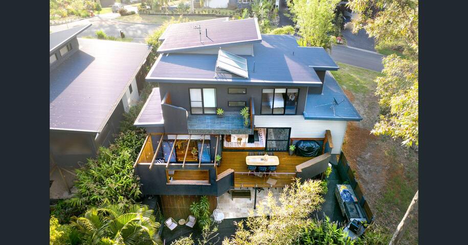 Elizabeth Beach – Palmtops gallery image 2