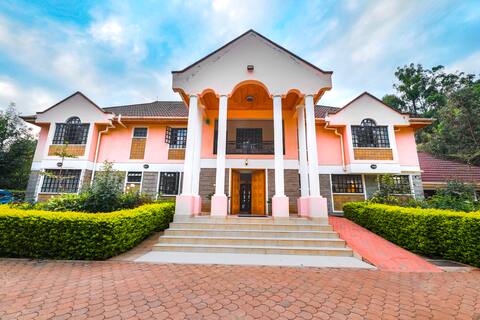 Pazuri Karen Home