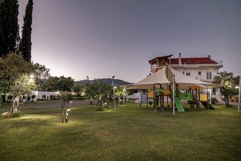 Ziakos Estate