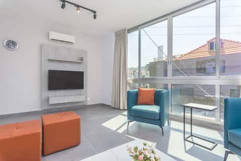Grey 205: Modern 2-Bedroom Apartment in Awkar