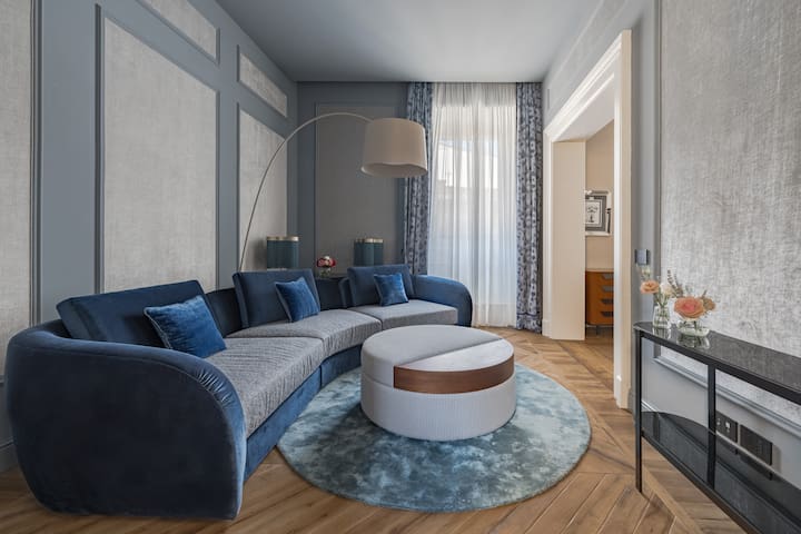 The Signoria Luxury | APT2 David | Private Balcony