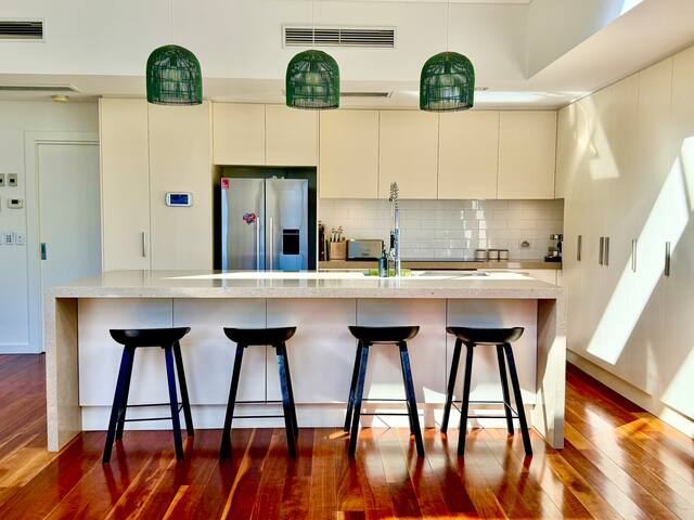 Fabulous Fitzroy Home gallery image 3