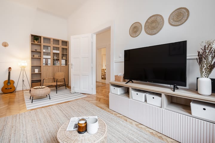 Sassy Lee Apartment - Budapest
