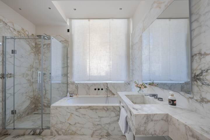 The Signoria Luxury | APT 6 Cosimo | Amazing Vista gallery image 5