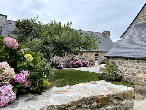 Cottage in Brittany, Jacuzzi, Crozon Peninsula