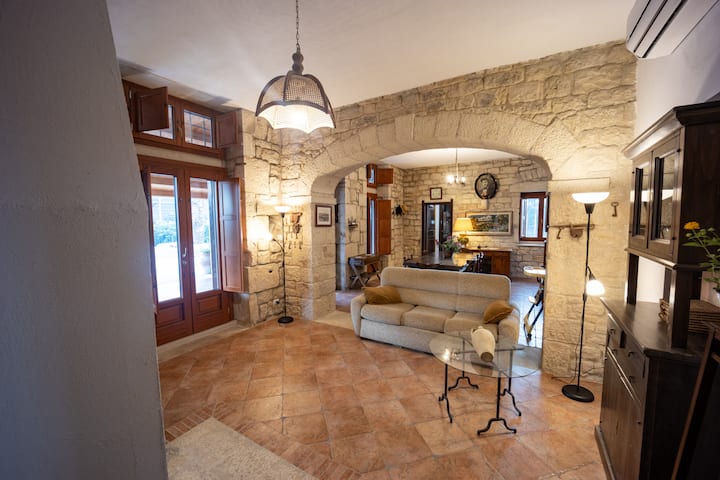 Antico Casale Con Piscina E Spa - Sicilia