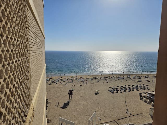 Entire home with Studio bedrooms in Cádiz - Skyline - Beach