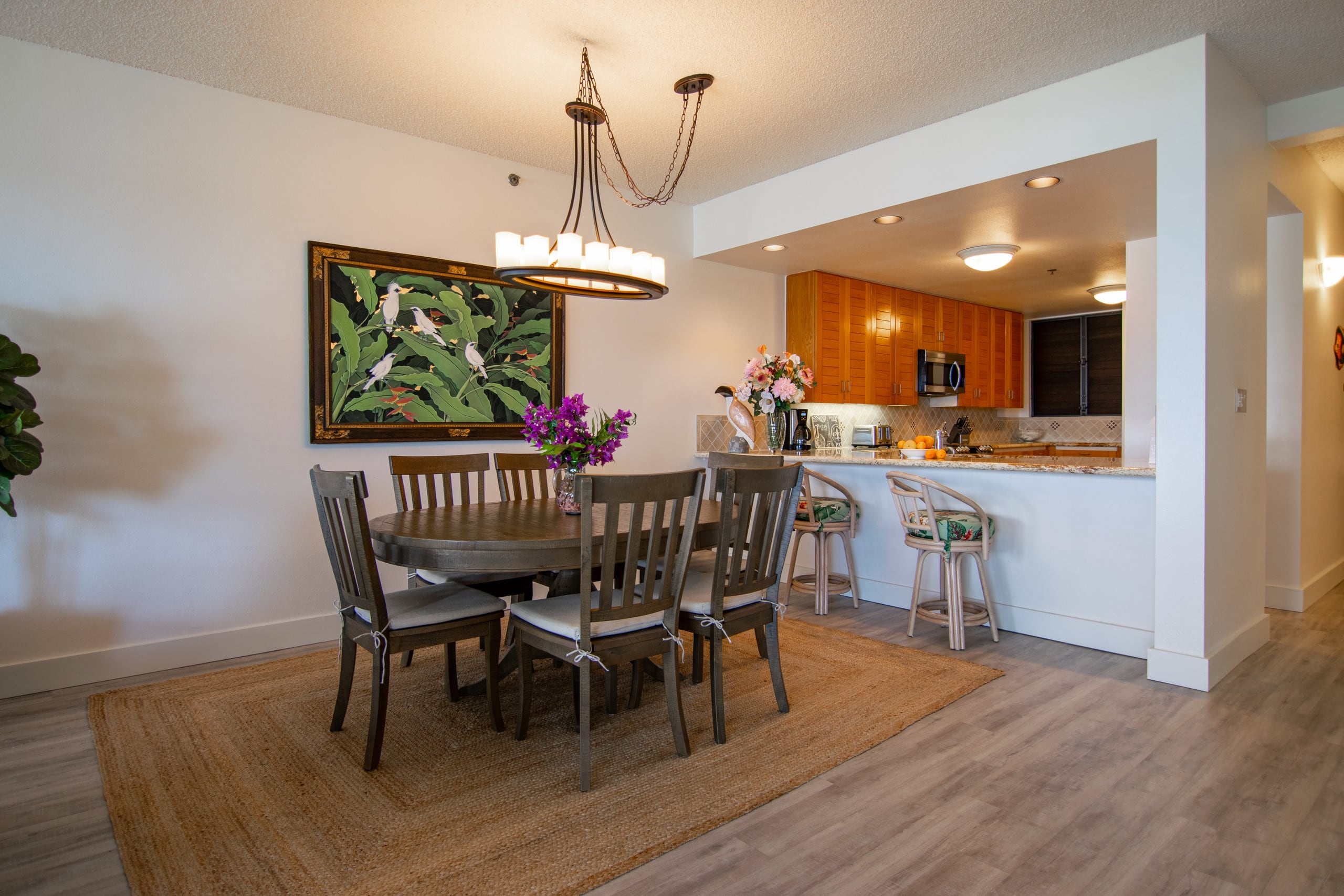 Condo in Lahaina · ★4.83 · 2 bedrooms · 8 beds · 2 baths - Image 7