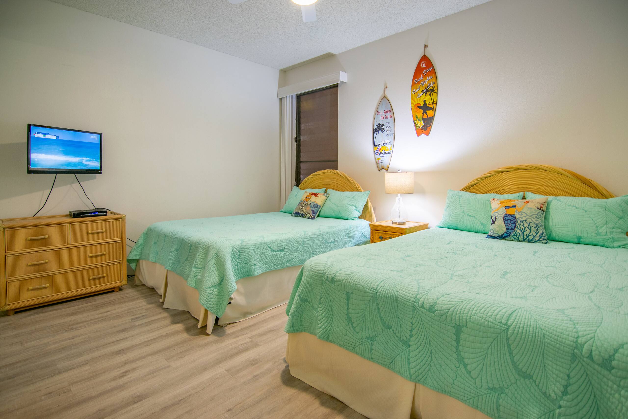 Condo in Lahaina · ★4.83 · 2 bedrooms · 8 beds · 2 baths - Image 20