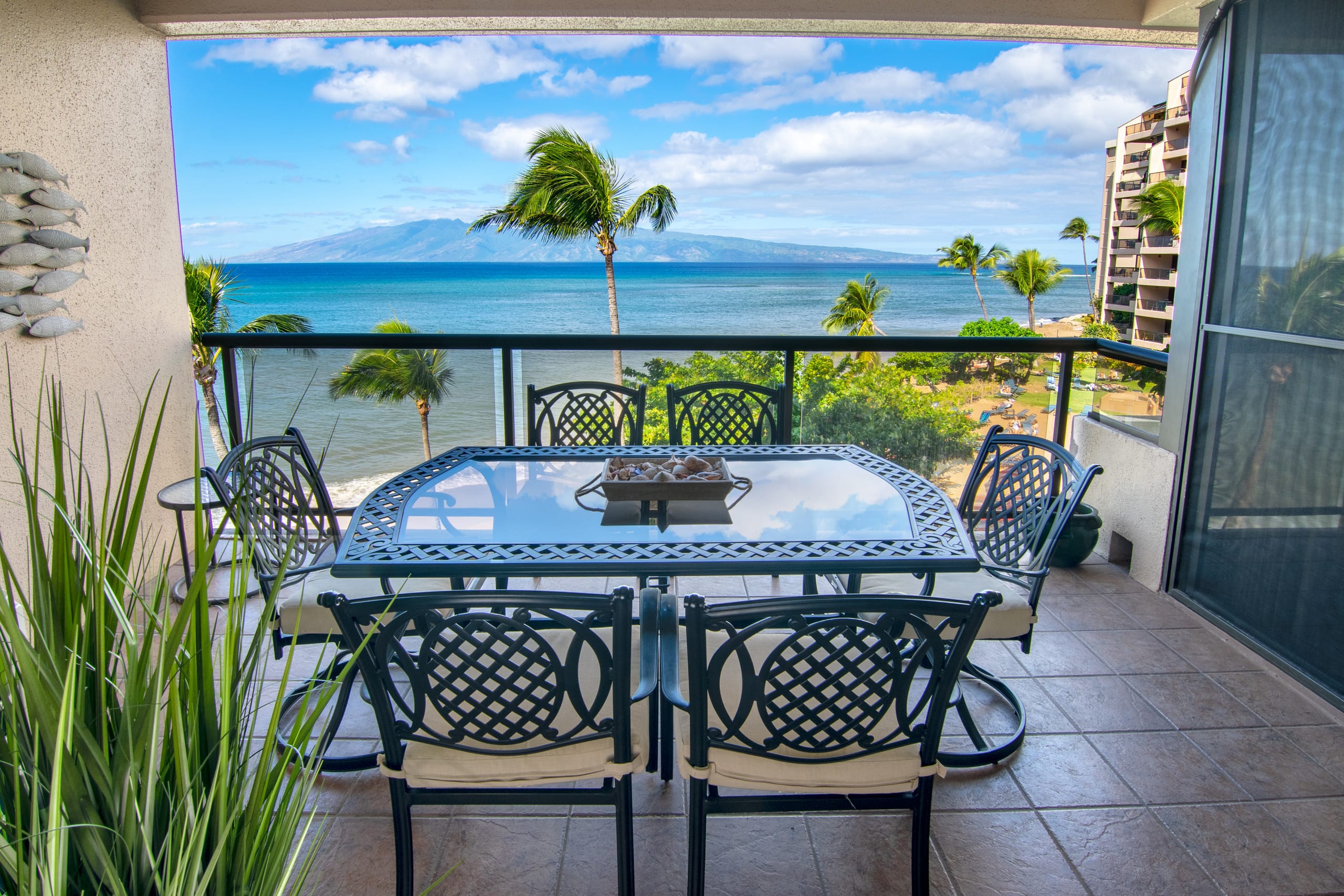 Condo in Lahaina · ★4.83 · 2 bedrooms · 8 beds · 2 baths - Image 14