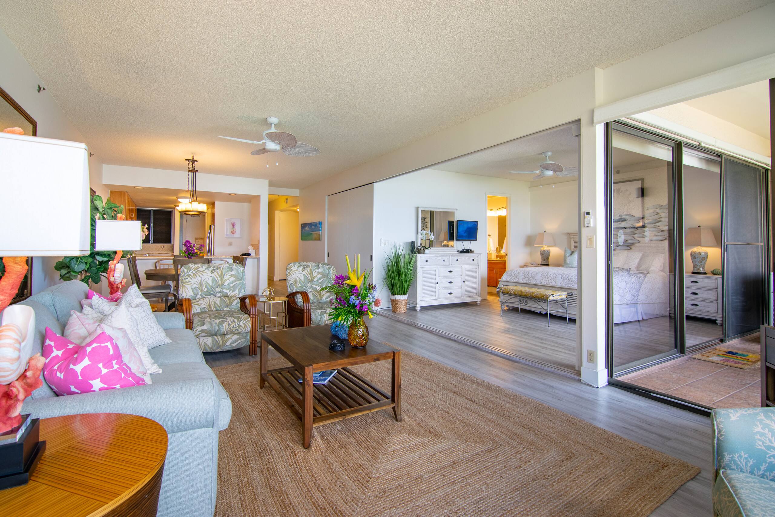 Condo in Lahaina · ★4.83 · 2 bedrooms · 8 beds · 2 baths - Image 6