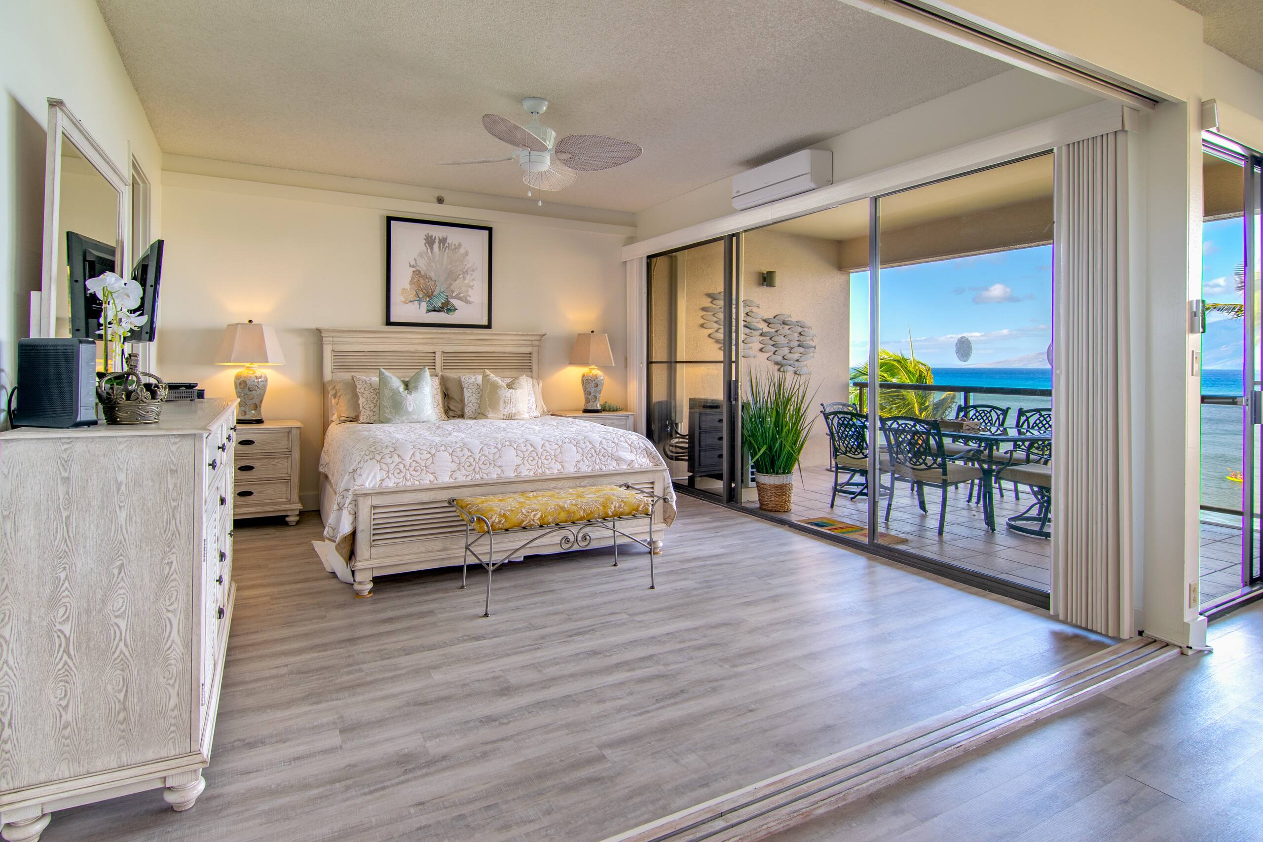 Condo in Lahaina · ★4.83 · 2 bedrooms · 8 beds · 2 baths - Image 8