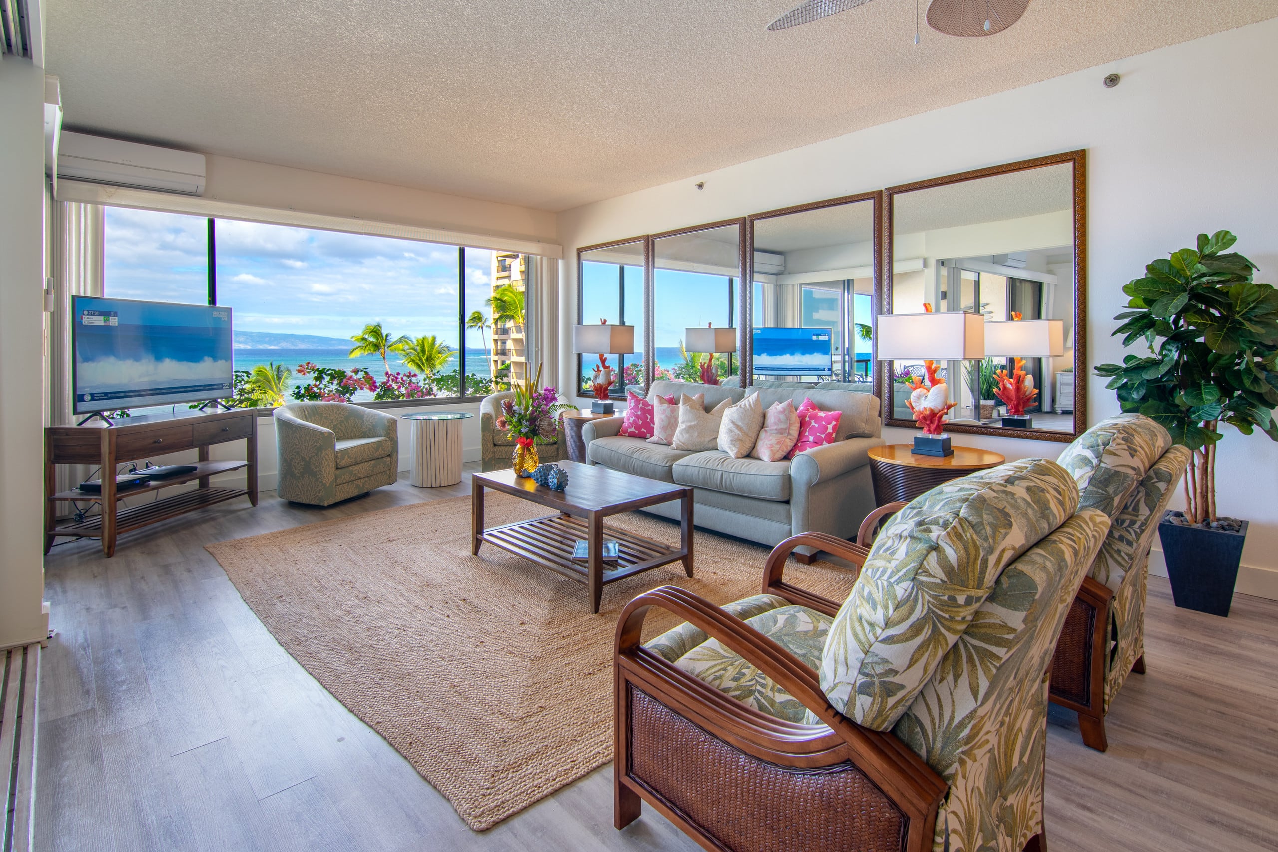 Condo in Lahaina · ★4.83 · 2 bedrooms · 8 beds · 2 baths - Image 1
