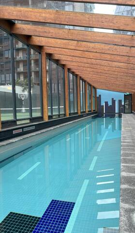 The Grande – Large 4 Bed/3 Bath gallery image 5