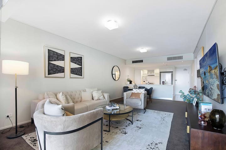 Holly's City Skyline-views, Pool, Spa, Cbd Central - Brisbane