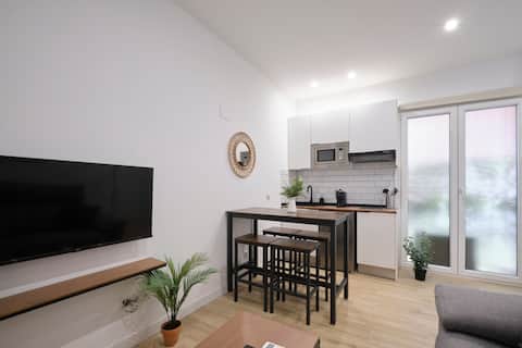 Top performing Airbnb: New apartment, Wi-Fi, A/C, Atocha, downtown in Community Of Madrid