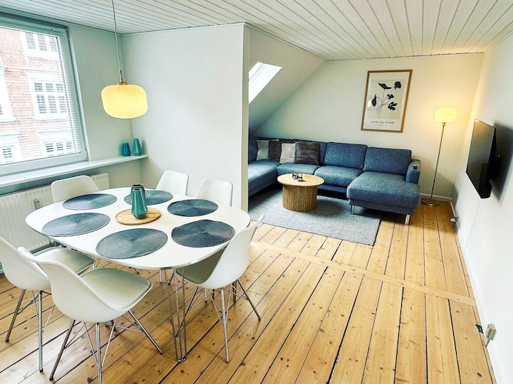 Modern apartment for 6 in city center - Apartments for Rent in Aalborg ...