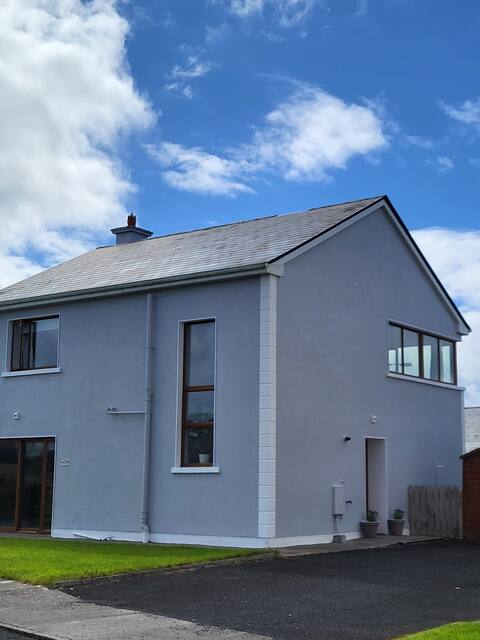 Cois Farraige 
Luxury Stays