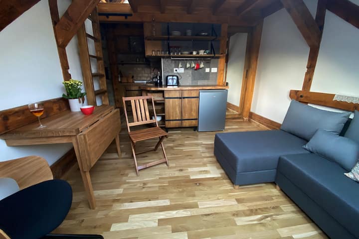 Atifa Apartment