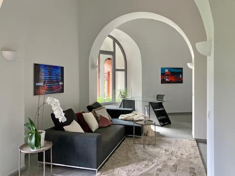 Top performing Airbnb: Exclusive living in the historic tower in Worms