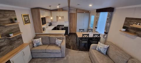 Popular Airbnb listing: Luxury static caravan in Bridport