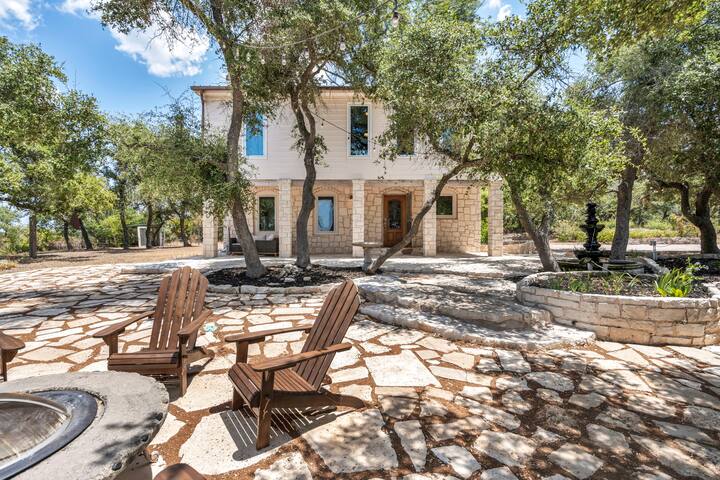 *Incredible View Villa w Pool & Fire pit | Magical gallery image 2