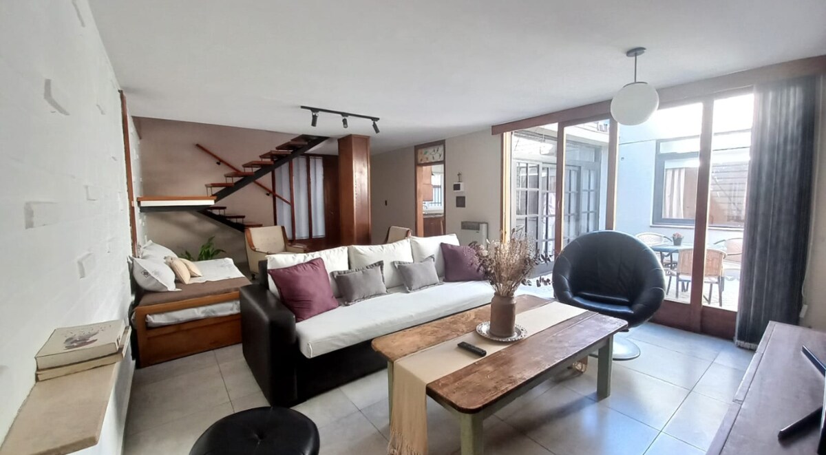 Top Airbnb: Casa Ona - Quinta Section 5Pax. By Inside en Departamento Capital
