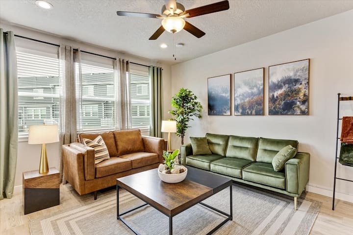 Extended Stay Discount! Garage! Pets Welcome! - Saratoga Springs, UT