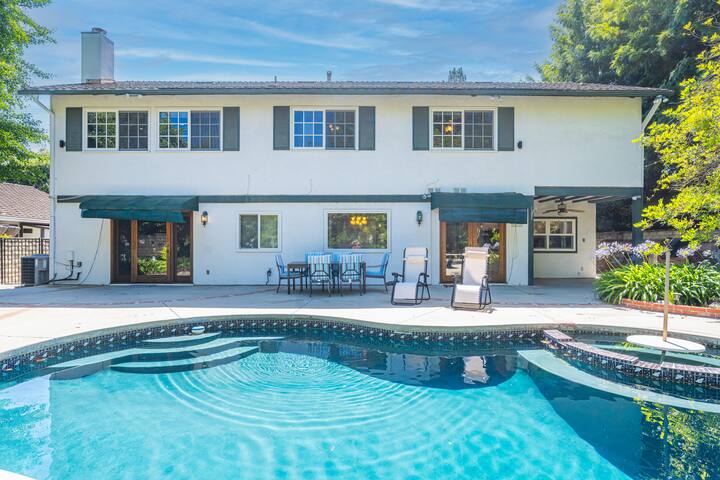 ৎ୭Paradise Louiseৎ୭ Pool, Jacuzzi, huge yard &More gallery image 2