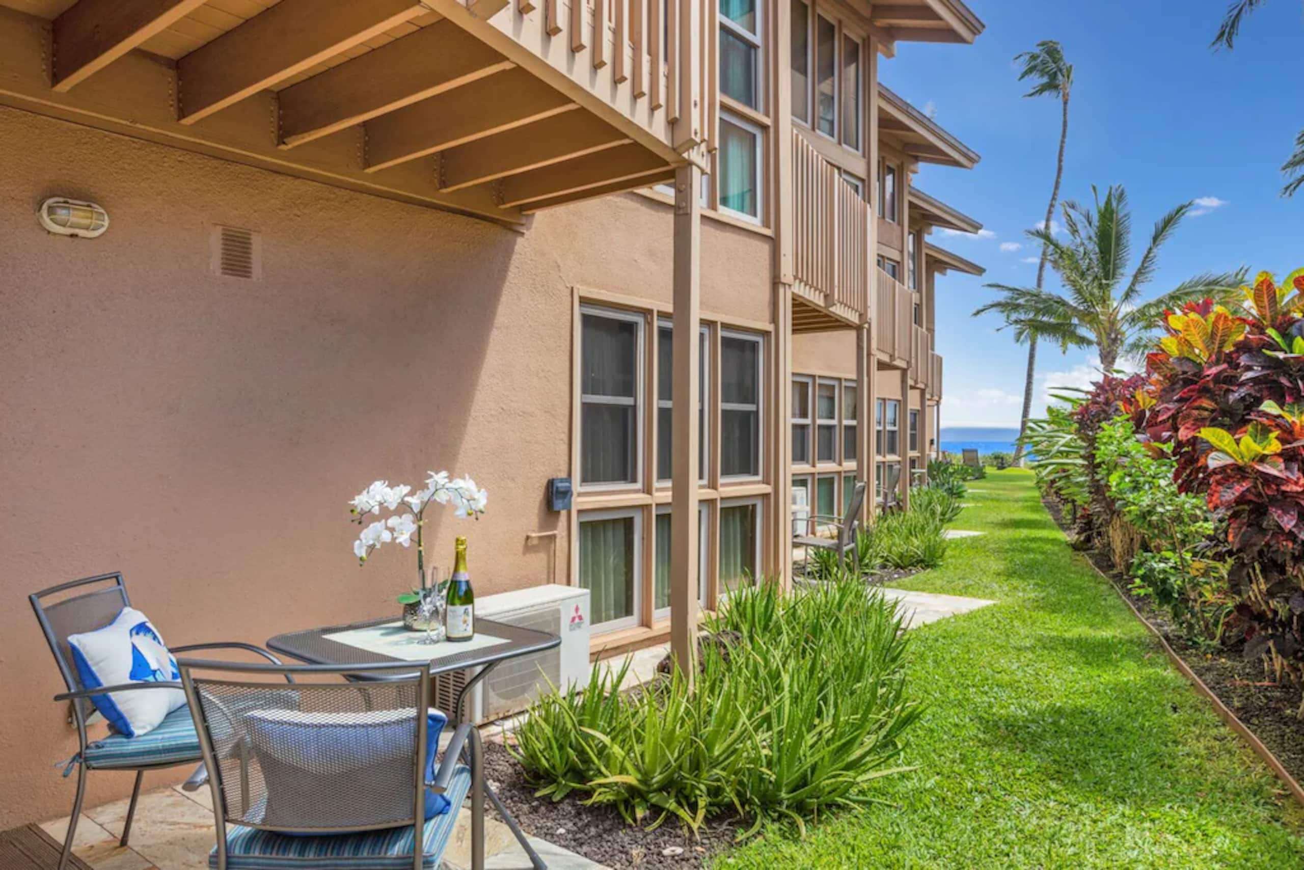 Condo in Kihei · ★4.94 · 1 bedroom · 1 bed · 1 bath - Image 24