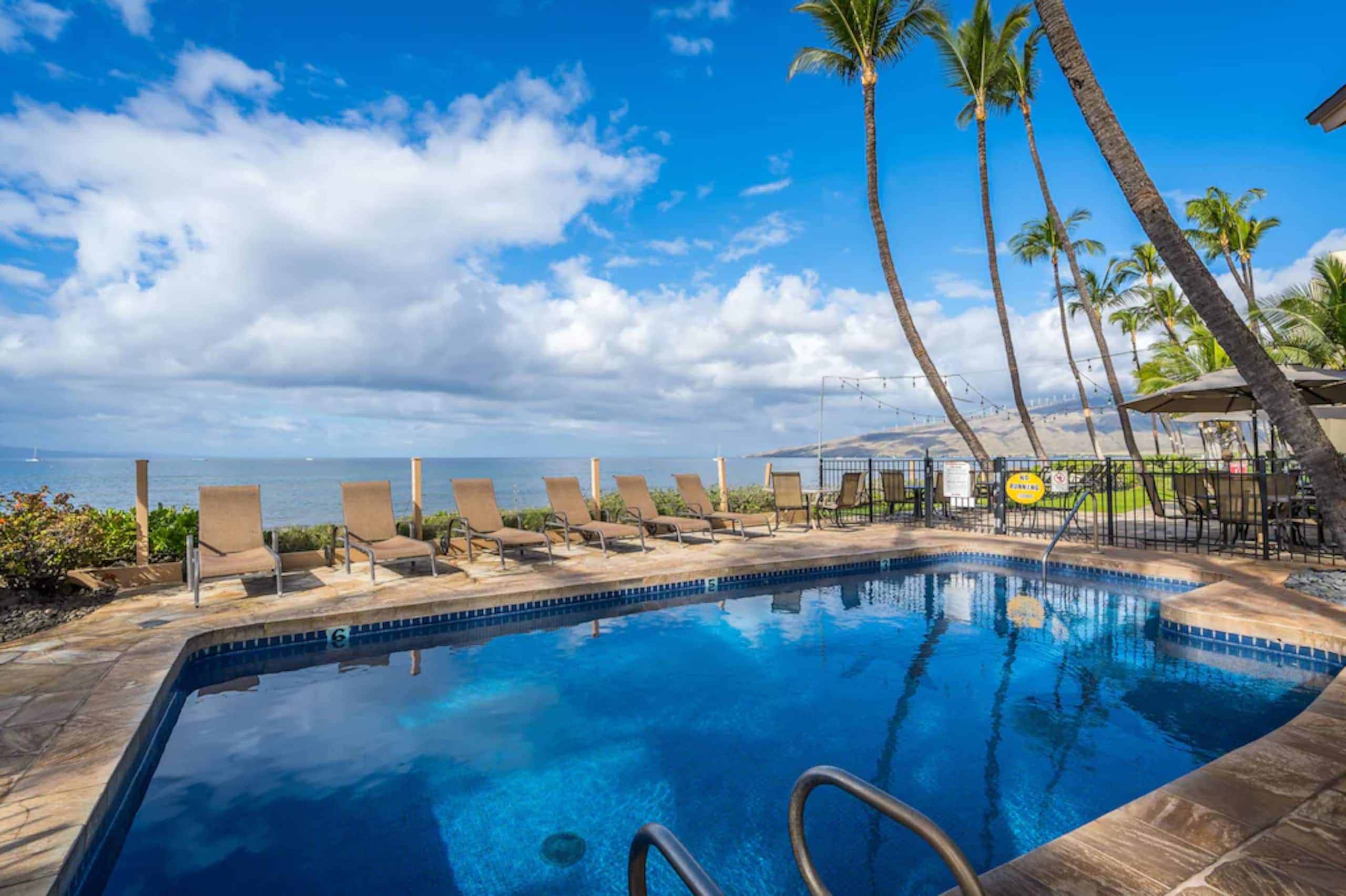 Condo in Kihei · ★4.94 · 1 bedroom · 1 bed · 1 bath - Image 31
