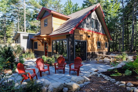 SW Harbor: Salt in the Pines-Modern, Magical Oasis