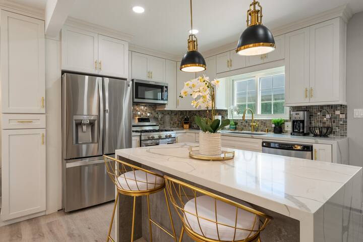 Large House+Guest Studio in Del Aire, LAX,SoFi,Kia gallery image 2