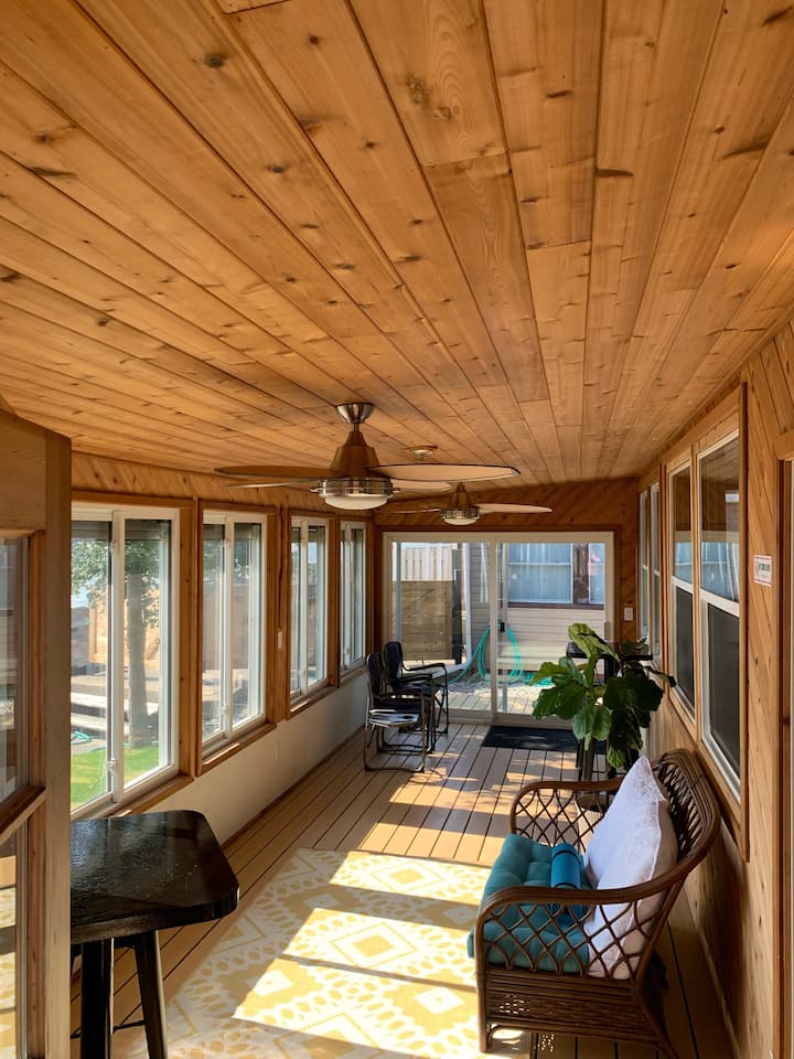 2 Waters - Rare Double Waterfront Property! - Leamington