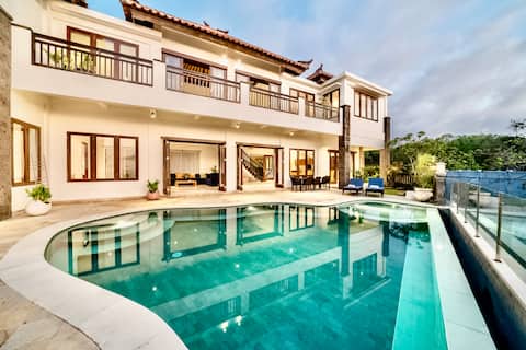 Luxury Ocean View Villa | 5-BR | priv. Gym & Pool